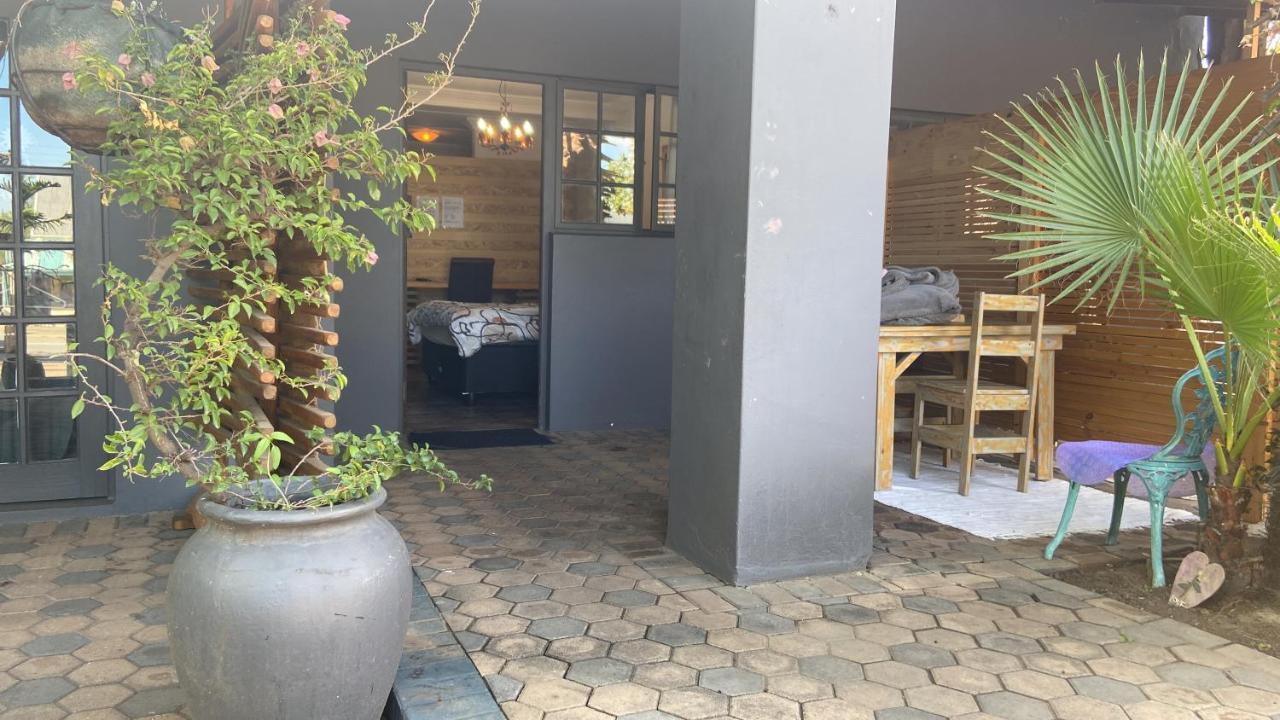 Karoozin Village Oudtshoorn Εξωτερικό φωτογραφία