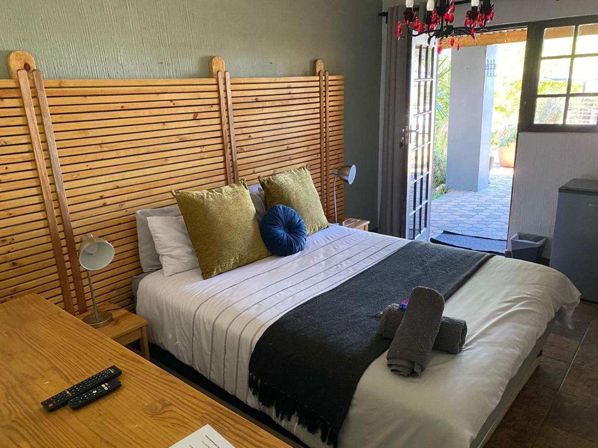 Karoozin Village Oudtshoorn Εξωτερικό φωτογραφία